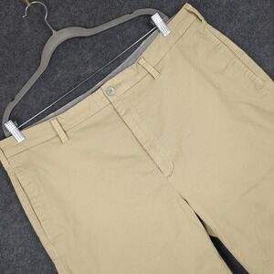 Orvis Men's Chino Shorts Size 40 Khaki Flat Front Casual Outdoor